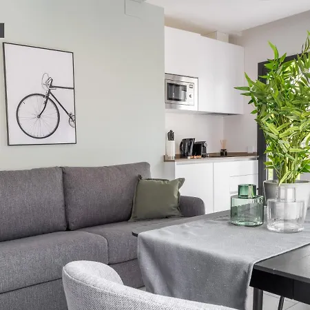 Limehome Calle Torcuato Luca De Tena - Digital Access شقة فندقية 3*
