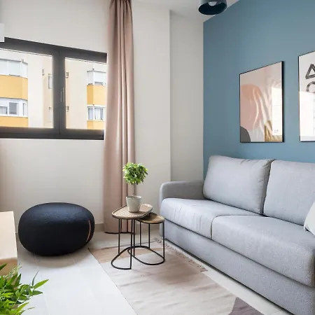 شقة فندقية Limehome Calle Torcuato Luca De Tena - Digital Access 3*