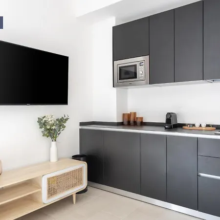 Limehome Calle Torcuato Luca De Tena - Digital Access شقة فندقية
