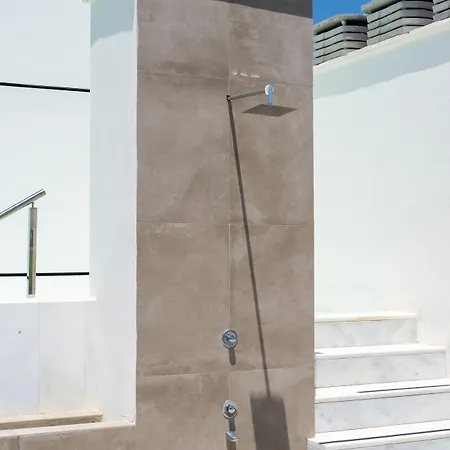 Limehome Calle Torcuato Luca De Tena - Digital Access Apart-hotel 4*