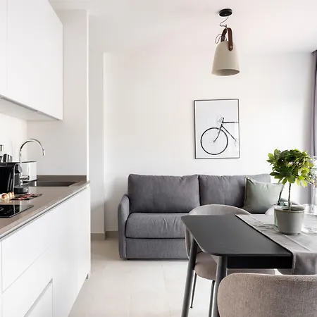 Apart-hotel Limehome Calle Torcuato Luca De Tena - Digital Access