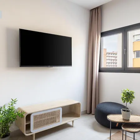 Limehome Calle Torcuato Luca De Tena - Digital Access Hotel apartamentowy